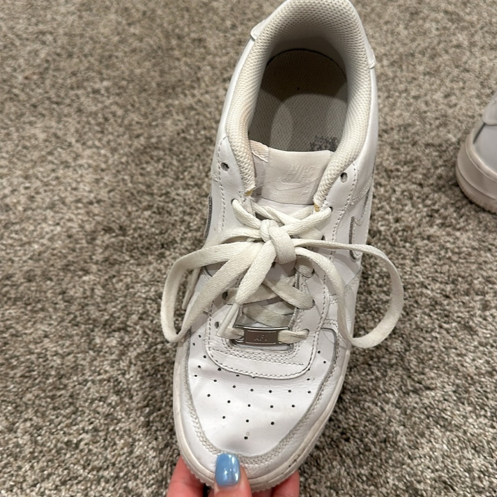 AF1 - Picture 2 of 2